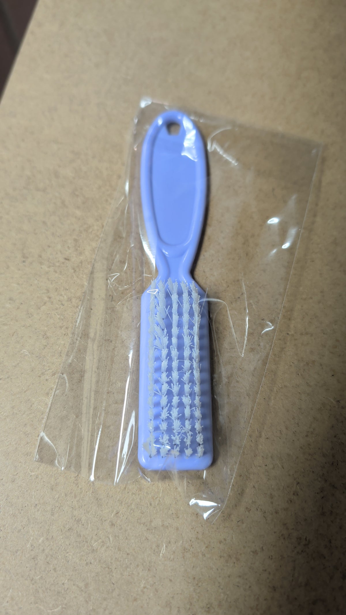 CEPILLO DE UÑAS